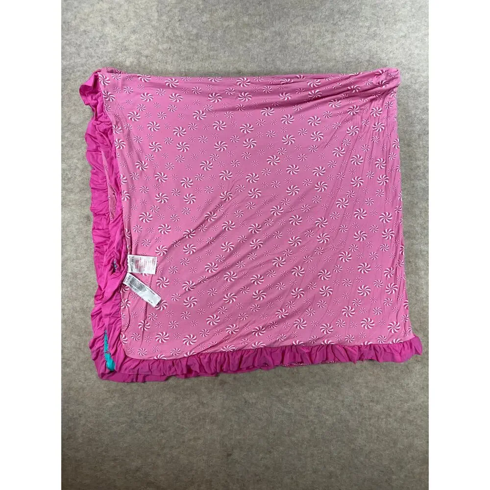 Posh Peanut Queen of Snowflakes Ruffled Luxe Patoo Bamboo Blanket 60x60